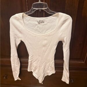 Abercrombie & Fitch long sleeve ribbed cream bodysuit size M